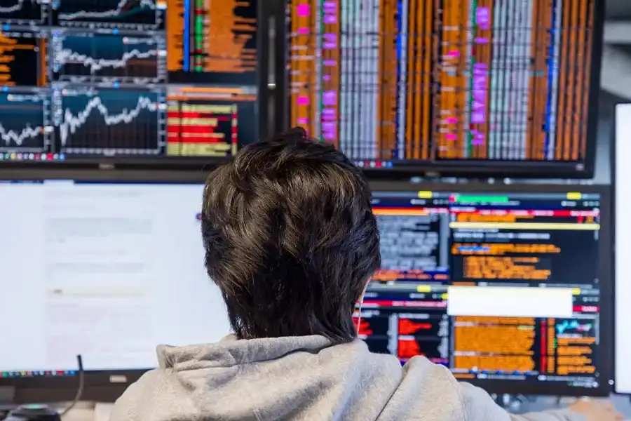 موفقیت در پراپ فرم‌ها نیازمند توسعه مهارت‌های ذهنی و روان‌شناختی است.